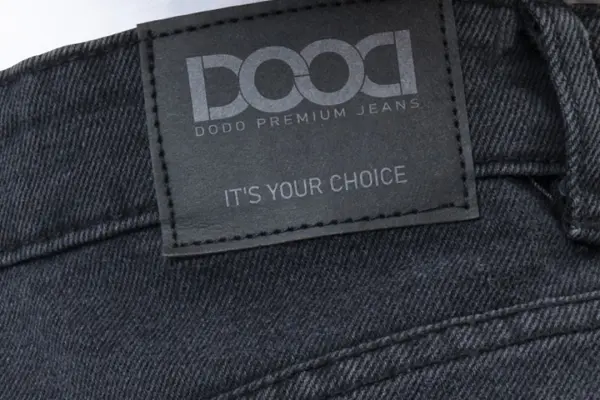 Разработка фирменного стиля для компании DODO Jeans